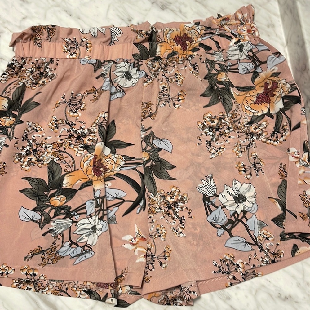 Shein Curve Paper Bag Waist Shorts 3xl